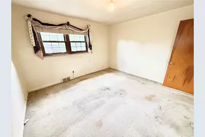 1027 Lindendale Dr, Pittsburgh, PA 15243 - Photo 25