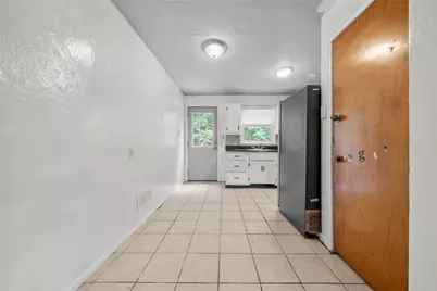 1927 Dartmore St, Pittsburgh, PA 15210 - Photo 15