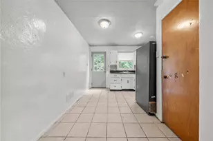 1927 Dartmore St, Pittsburgh, PA 15210 - Photo 15