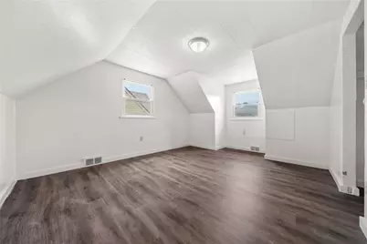 1927 Dartmore St, Pittsburgh, PA 15210 - Photo 17