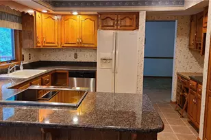 10112 Nancy Dr, Vernon Township, PA 16335 - Photo 13