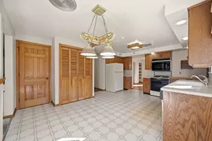 1 Apple St, Monroeville, PA 15146 - Photo 13
