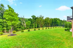 321 Crest Ln, Adams Township, PA 16046 - Photo 49