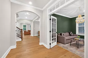 321 Crest Ln, Adams Township, PA 16046 - Photo 3
