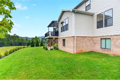 321 Crest Ln, Adams Township, PA 16046 - Photo 49