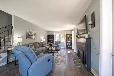 2418 Orlando Place, Blackridge, PA 15235 - Photo 5