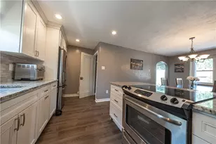 2418 Orlando Pl, Blackridge, PA 15235 - Photo 11