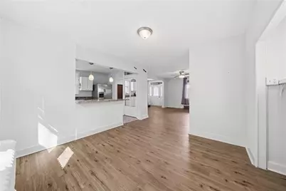 27 W Bellecrest Avenue, Pittsburgh, PA 15227 - Photo 7