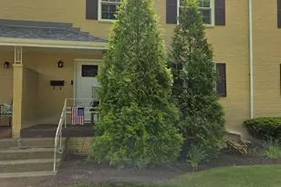 102 Raleigh Ct, Ross Twp, PA 15237 - Photo 1