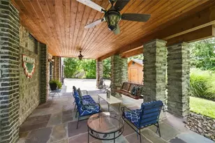 1134 Greenridge Ln, Green Tree, PA 15220 - Photo 35