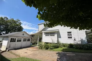 1022 Mapletown Rd, Greensboro, PA 15338 - Photo 5