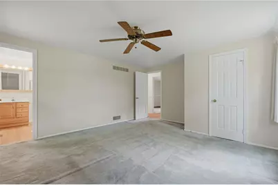 6150 Penn Dr, Penn Township, PA 16002 - Photo 13
