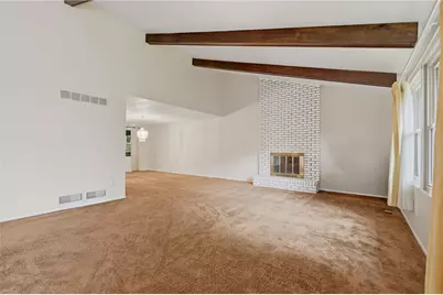 6150 Penn Dr, Penn Township, PA 16002 - Photo 3