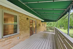 6150 Penn Dr, Penn Township, PA 16002 - Photo 9