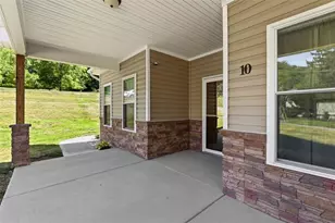 10 Walker St, Collier Township, PA 15071 - Photo 3