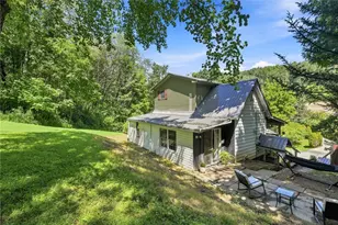 904 Old State Rd, Kiskiminetas Township, PA 15613 - Photo 25