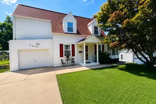 2009 Circle Dr, Hopewell Township, PA 15001 - Photo 1