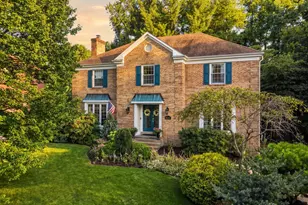 514 Hollydale Dr, Bethel Park, PA 15102 - Photo 1