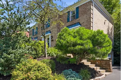 514 Hollydale Drive, Bethel Park, PA 15102 - Photo 3