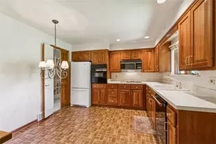 127 Allan Dr, Brighton Township, PA 15009 - Photo 15
