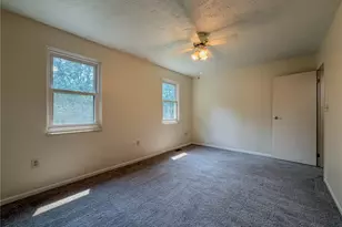 134 Forest Dr, Seven Fields Boro, PA 16046 - Photo 15