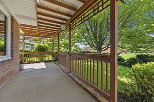 1189 Tranter Ave, Green Tree, PA 15220 - Photo 3