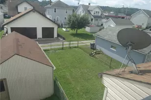 2211 Davidson St, Aliquippa, PA 15001 - Photo 7