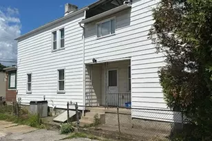210 Munson Ave, McKees Rocks, PA 15136 - Photo 3