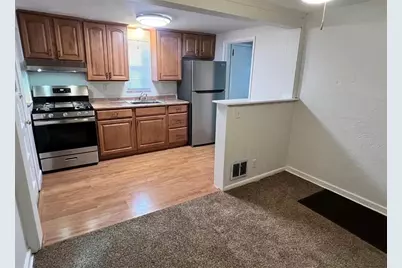 719 Shadycrest Court, Beechview, PA 15216 - Photo 7