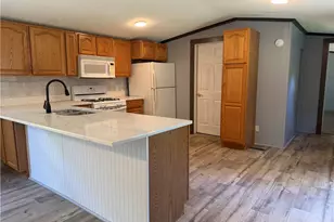 232 Sunny Hill Dr, Adams Township, PA 16059 - Photo 7