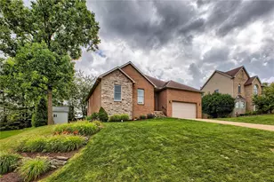 34 Harrington Way, Hempfield Township, PA 15601 - Photo 3