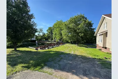 393 N Gallatin Ave, North Union Township, PA 15401 - Photo 31