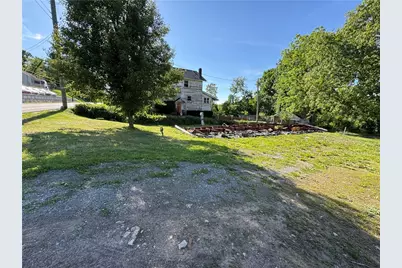 393 N Gallatin Ave, North Union Township, PA 15401 - Photo 3