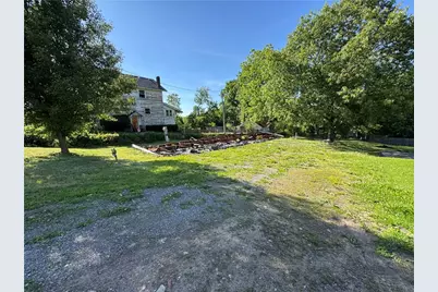 393 N Gallatin Ave, North Union Township, PA 15401 - Photo 1
