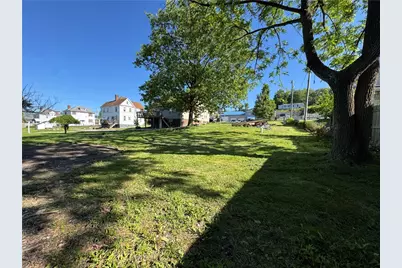 393 N Gallatin Ave, North Union Township, PA 15401 - Photo 9