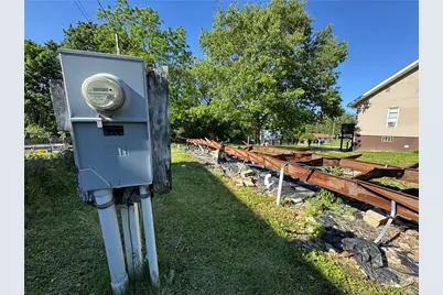 393 N Gallatin Ave, North Union Township, PA 15401 - Photo 5