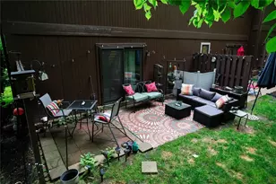 515 Kingsberry Ct, Ross Twp, PA 15237 - Photo 5