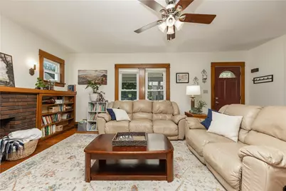 801 Stewart Ave, Grove City Boro, PA 16127 - Photo 11