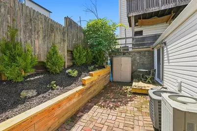 6 Holt St, Pittsburgh, PA 15203 - Photo 47