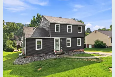 112 Fawnvue Dr, Robinson Twp, PA 15136 - Photo 3