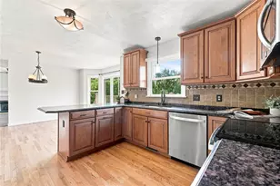 211 Plantation Dr, Unity Township, PA 15601 - Photo 7