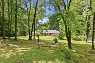 215 E Maitland Ln, Neshannock Township, PA 16105 - Photo 25