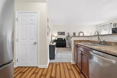 205 Broadstone Drive, Adams Township, PA 16046 - Photo 15