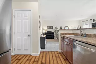 205 Broadstone Dr, Adams Township, PA 16046 - Photo 15