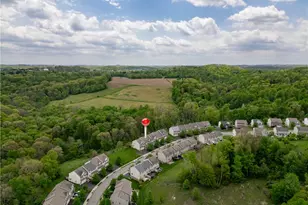205 Broadstone Dr, Adams Township, PA 16046 - Photo 35