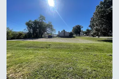 409 S 8th Street, Connellsville, PA 15425 - Photo 5