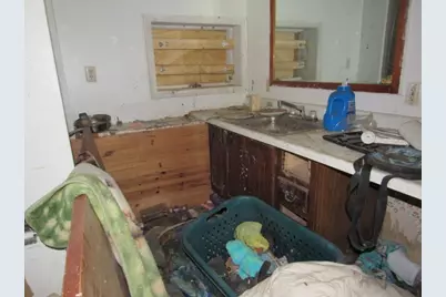 724 Main Street, E Mahoning/Marion Ctr, PA 15759 - Photo 15