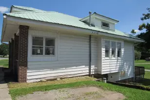 724 Main St, E Mahoning/Marion Ctr, PA 15759 - Photo 3