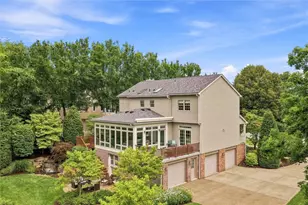 381 Cobblestone Cir, Robinson Twp, PA 15136 - Photo 45