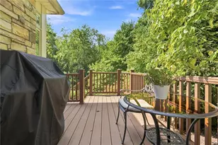 381 Cobblestone Cir, Robinson Twp, PA 15136 - Photo 37
